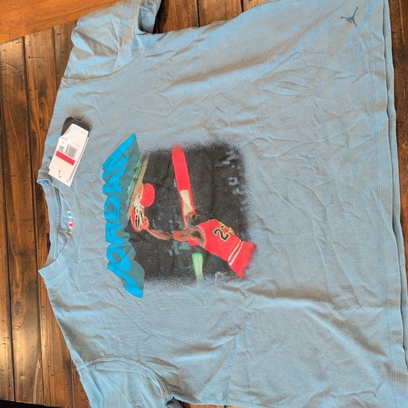 Jordan (Her)itage Graphic T-shirt - Picture 3 of 8